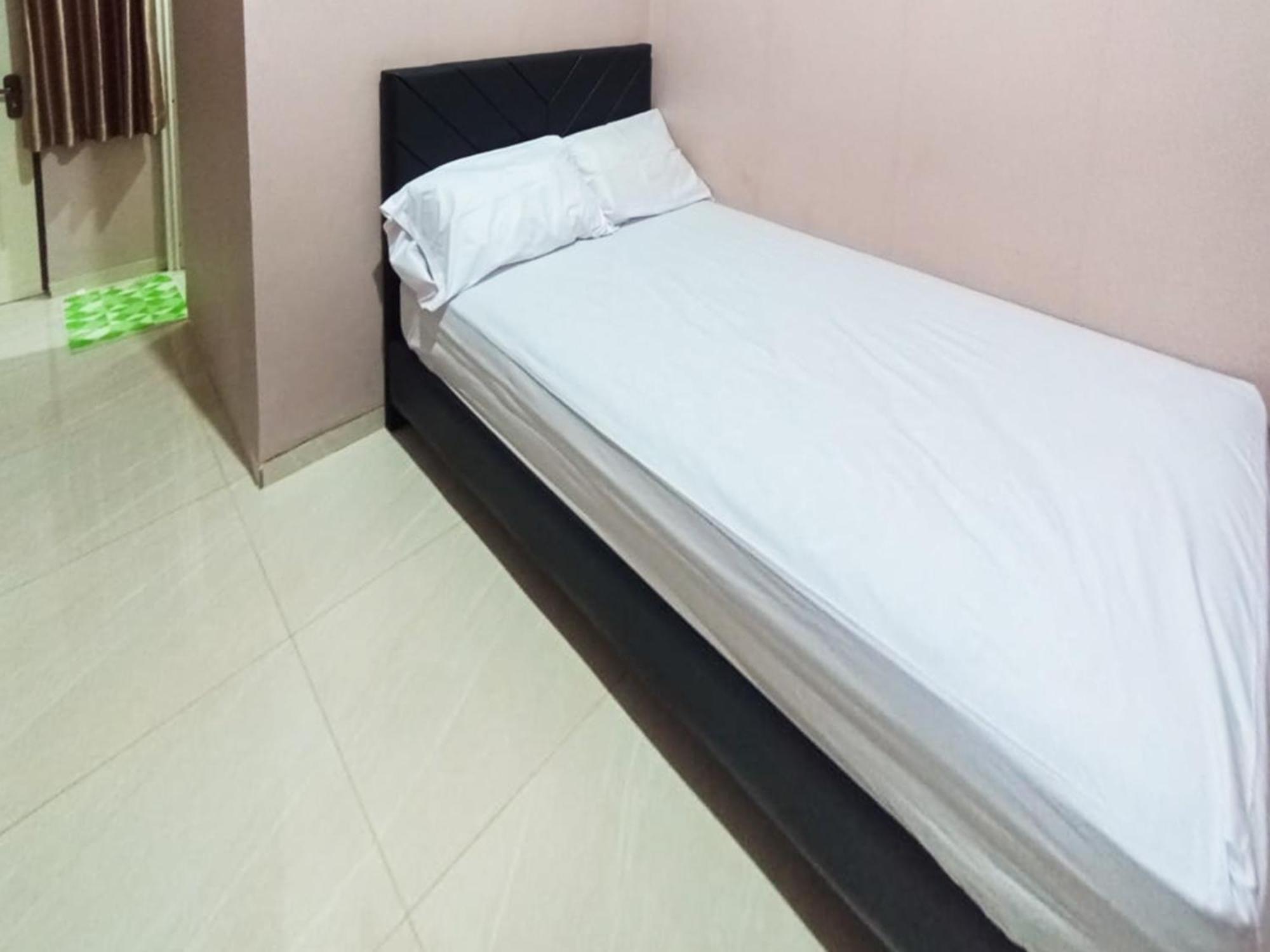 De Corner 2 Redpartner Hotel 2*