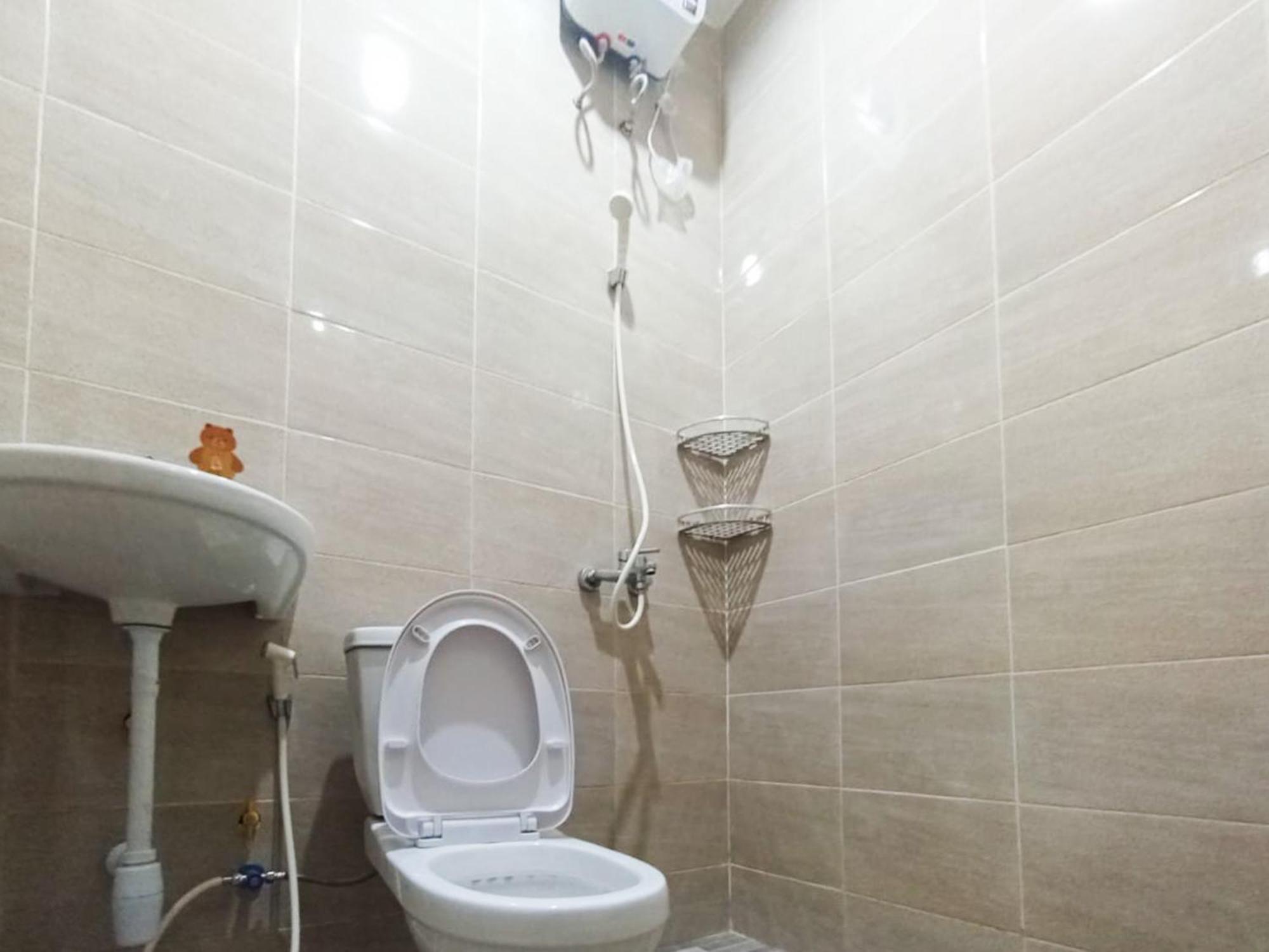 Hotel De Corner 2 Redpartner Madiun